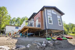Luxury Loft Cottage In Manitou Beach
