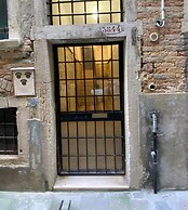 Sant'Angelo Apartment by Wonderful Italy
