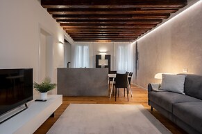 Sant'Angelo Apartment by Wonderful Italy