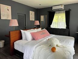 Mrs. Swan Hotel