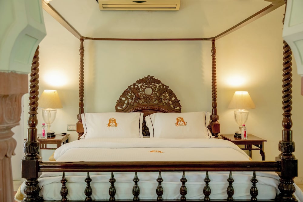 Shahpura Abhaneri Resort