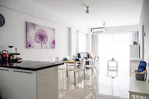 LINCOLN SUITE