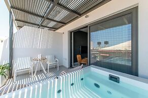 Porta Suites