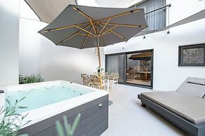 Porta Suites