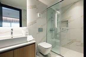 Porta Suites
