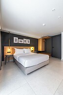 Porta Suites