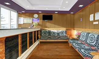 Itsy Hotels Rain Forest, 1 km from Rose Garden