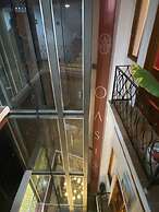 Oasis Hotel
