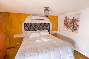 Oasis Hotel