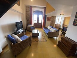 Oasis Hotel