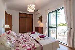 Casa Josephine by Portucasa