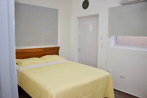 1-bed Apartment Sleeps 4 With Pool