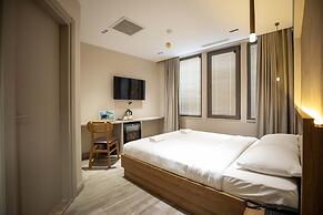 21 Rooms Hotel