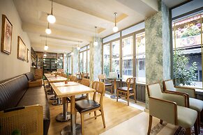 21 Rooms Hotel