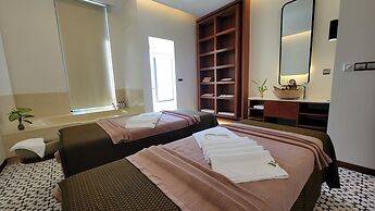 WAKA VILLA Private Resort & Spa 16 + Adults Only