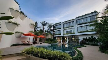 WAKA VILLA Private Resort & Spa 16 + Adults Only