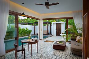 WAKA VILLA Private Resort & Spa 16 + Adults Only