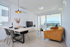 Apartment Queen