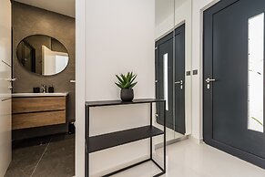Luxury villas Joy