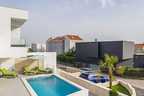 Luxury villas Joy