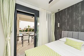 Luxury villas Joy