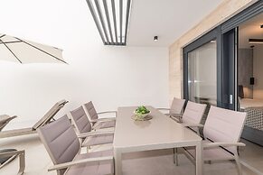 Luxury villas Joy