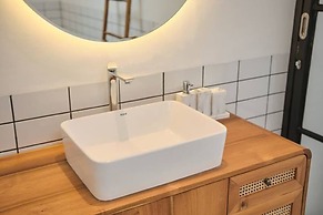 Good Vibe Villa - 3 Bdrm Luxury Villa