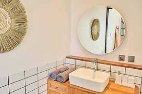Good Vibe Villa - 3 Bdrm Luxury Villa