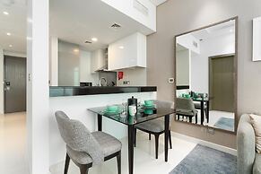 SuperHost - Breathtaking Canal Views From this Cozy Apartment