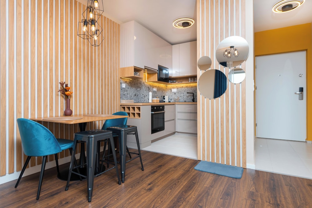 WaterFront City Apartments by FirstHost
