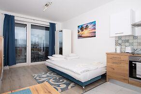 WaterFront City Apartments by FirstHost