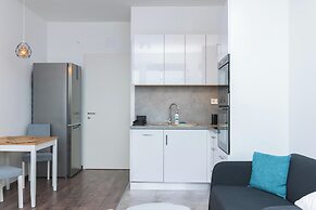 WaterFront City Apartments by FirstHost
