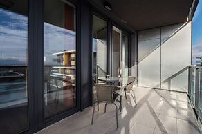 WaterFront City Apartments by FirstHost
