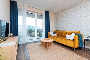 WaterFront City Apartments by FirstHost