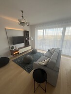 WaterFront City Apartments by FirstHost