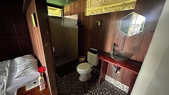 Green Diamond Amazon Lodge