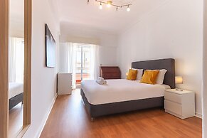 Oeiras Balcony by Homing