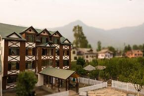 Apple Orchard Resort & Spa - Overlooking Zabarwan Mountain