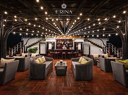 Erina Cruise