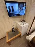 Lily Rooms