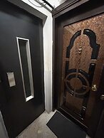 Lily Rooms
