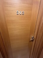 Lily Rooms