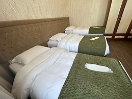 Lily Rooms
