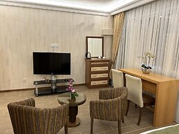 Lily Rooms