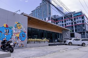 S Club & Hotel