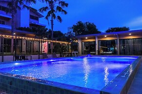 S Club & Hotel