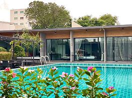 S Club & Hotel