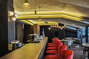 The Alpfine Hotel