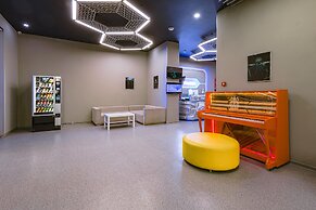 CAPS LOCK Future Hotel