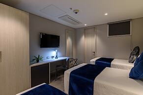 4 Sur Hotel